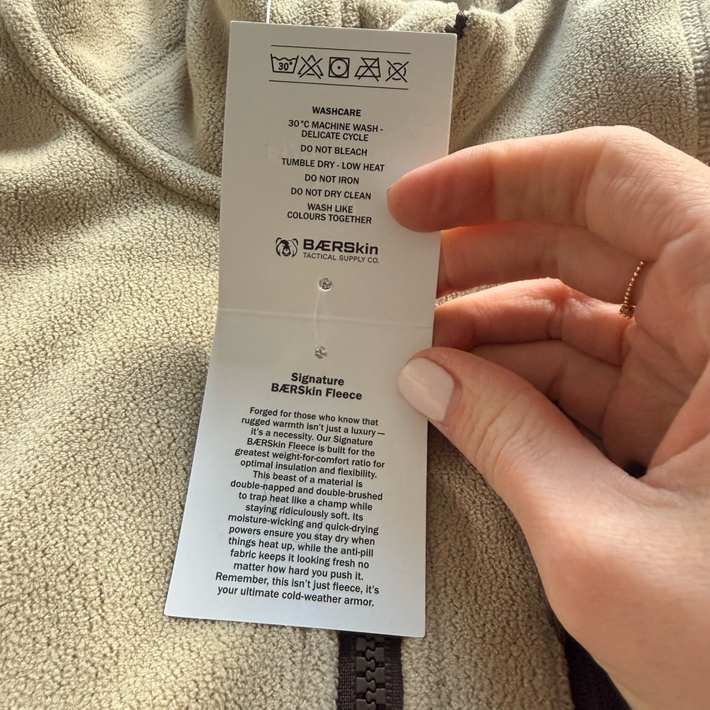NWT Baerskin Tactile Jacket - Picture 4 of 5